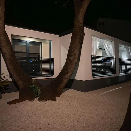Ac Ivona - Mobile Aurora Camping Vodice