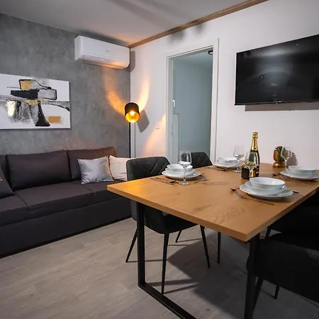 Camping Ac Ivona - Mobile Aurora *